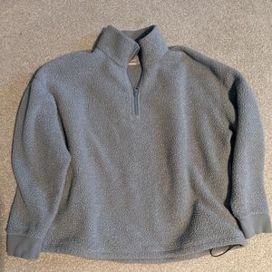 Everlane fleece sweatshirt